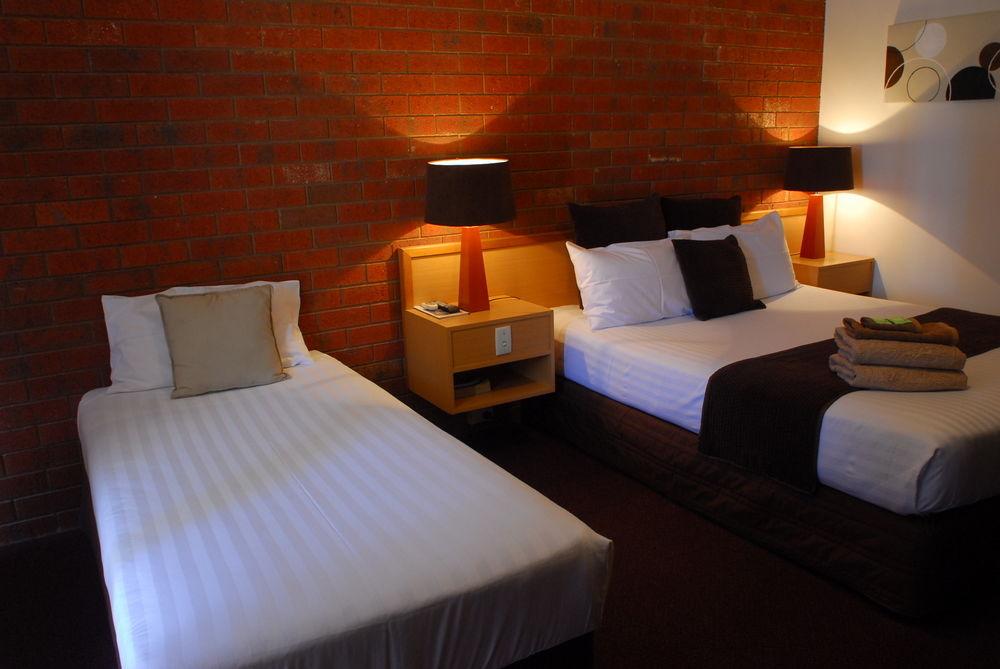 Pevensey Motor Lodge Эчука Экстерьер фото