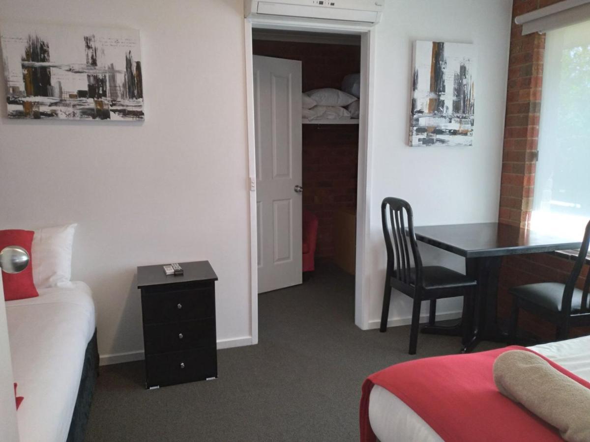 Pevensey Motor Lodge Эчука Экстерьер фото