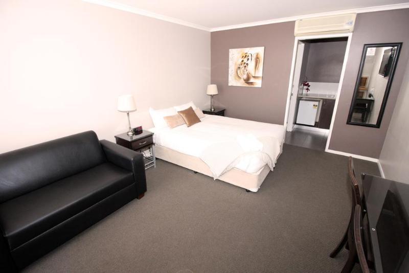 Pevensey Motor Lodge Эчука Экстерьер фото