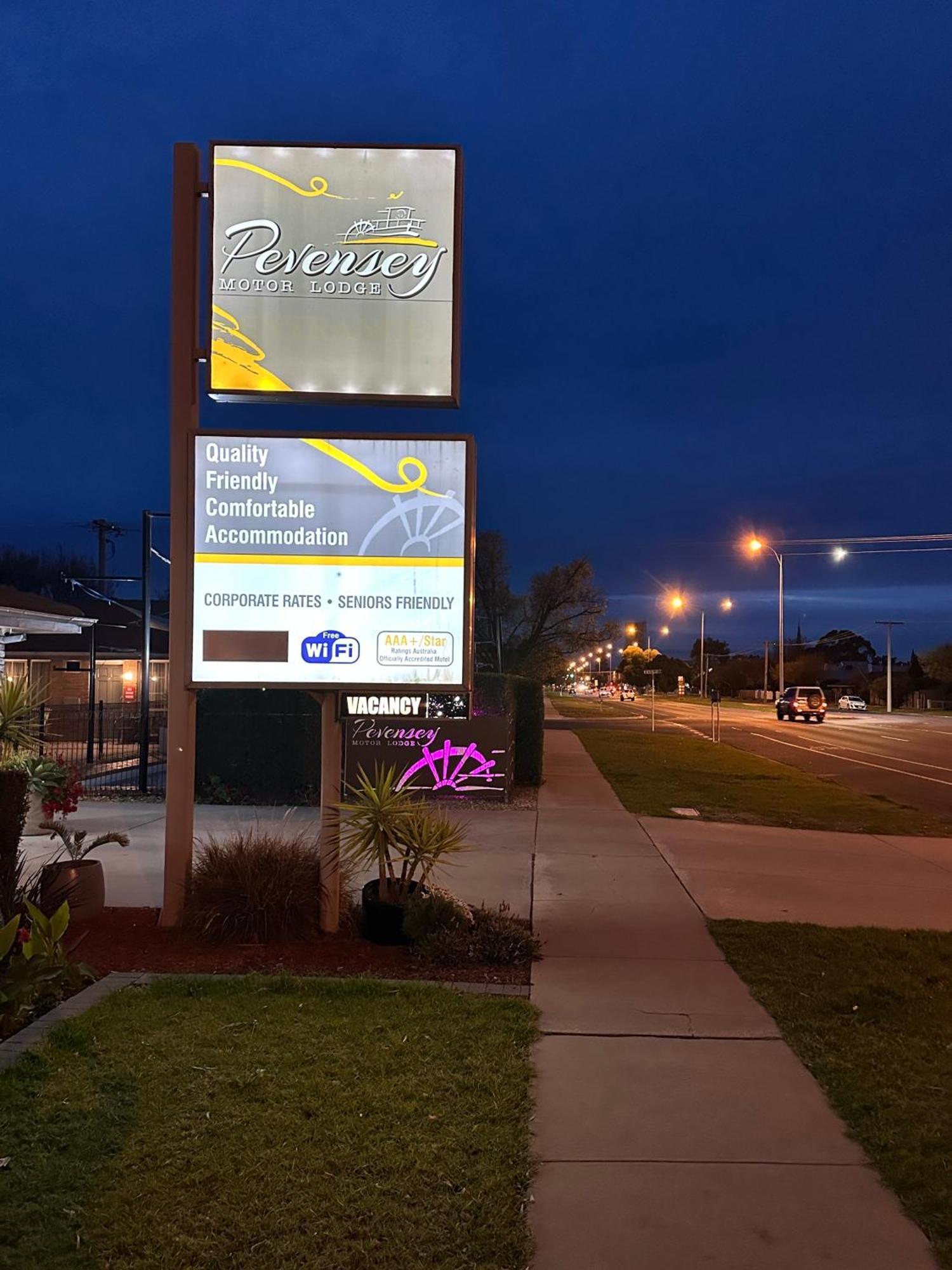 Pevensey Motor Lodge Эчука Экстерьер фото