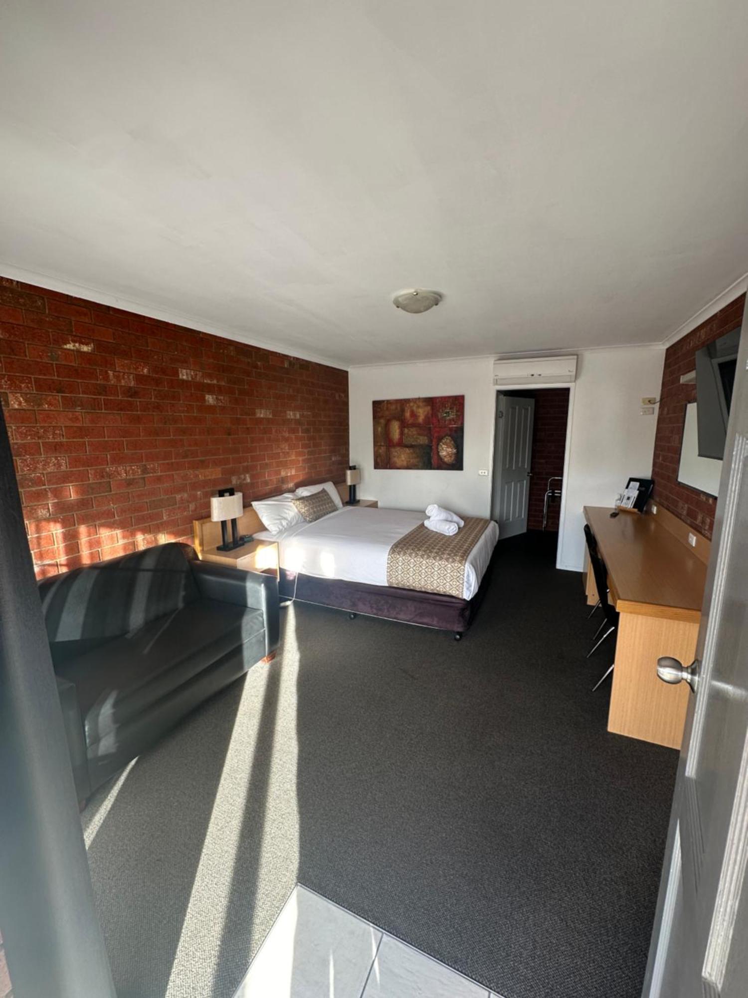 Pevensey Motor Lodge Эчука Экстерьер фото